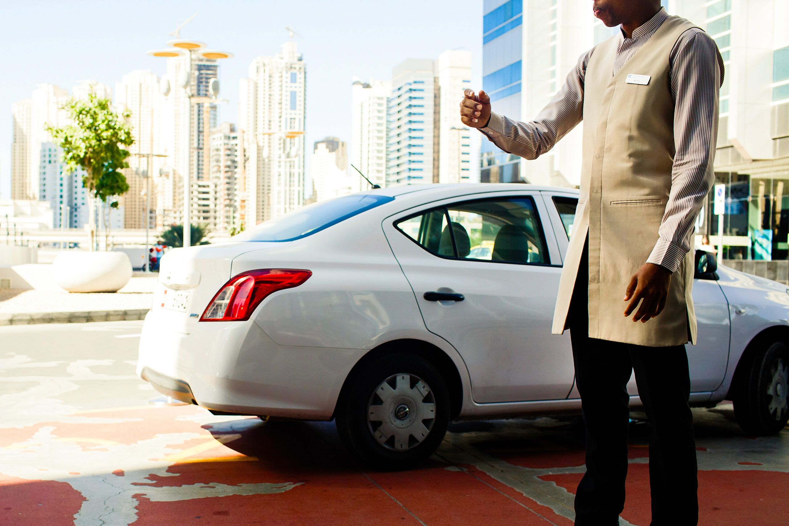 Factors That Affect Chauffeur Service Pricing in Dubai